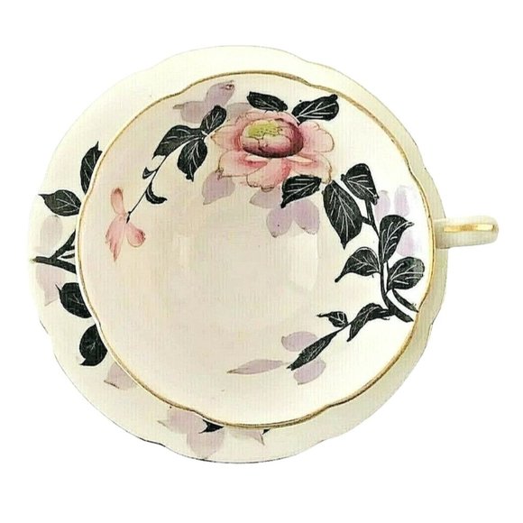 Teacup & Saucer Chugai China Hand Painted Roses & Leaves Vintage Japan - Picture 3 of 4